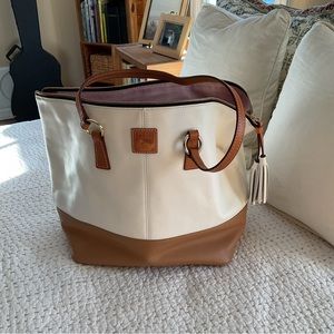 Dooney & Bourke large leather tote